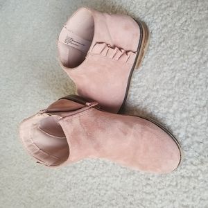 Cat & Jack Suede-Like Booties (Girls Size 11)